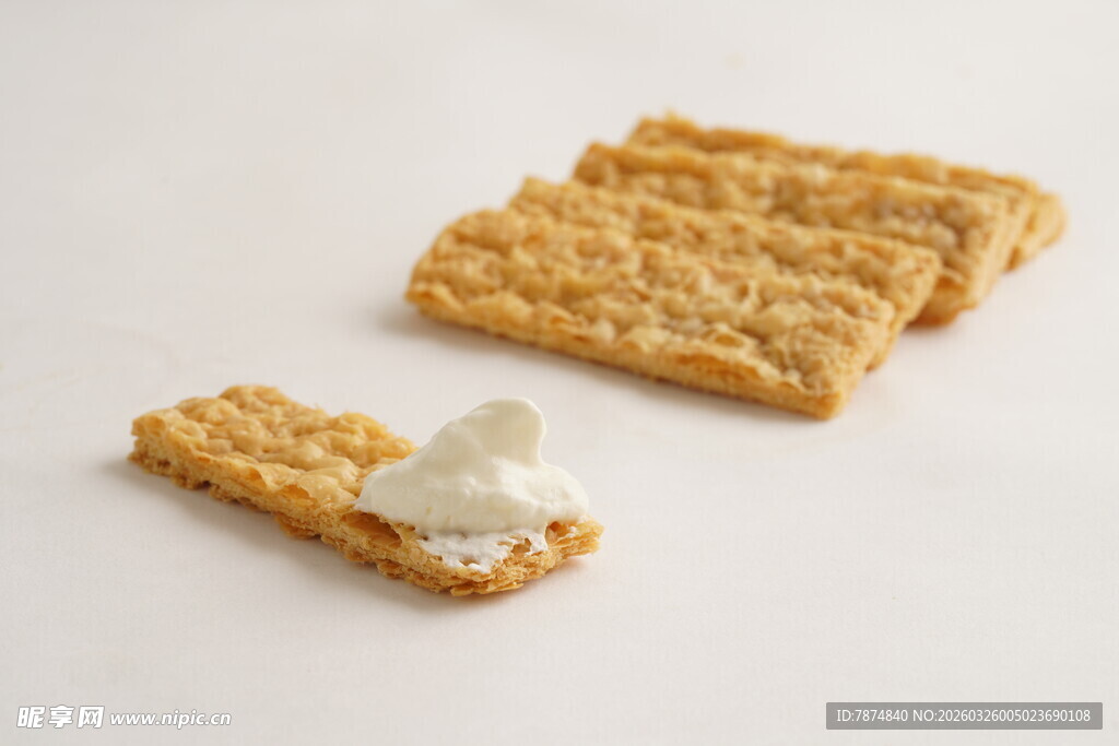 奶油夹心脆饼干