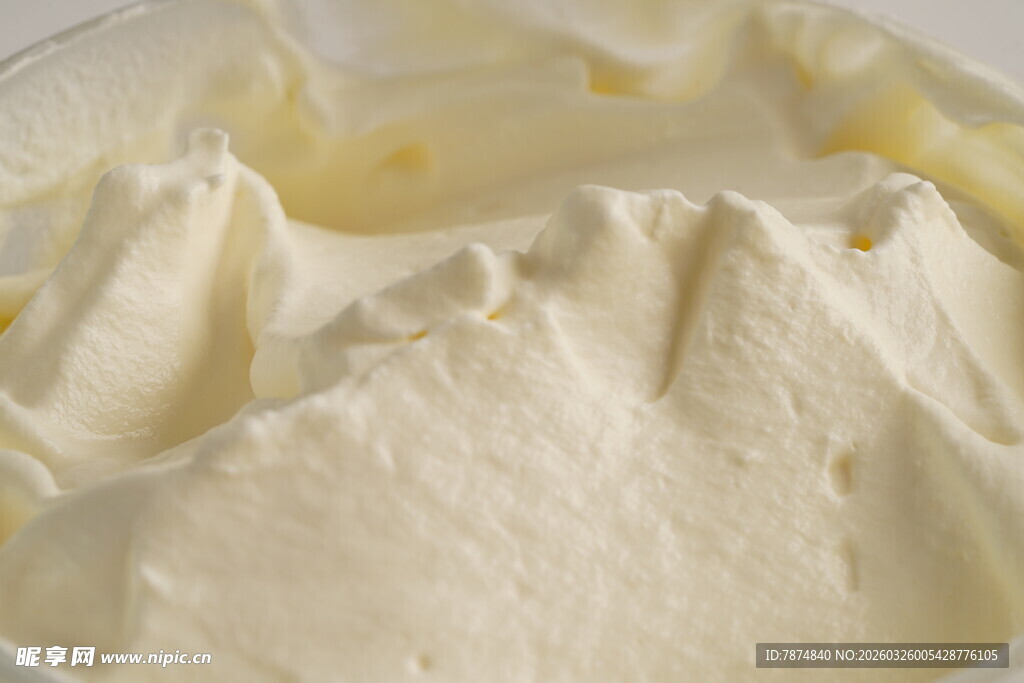 细腻鲜奶油特写