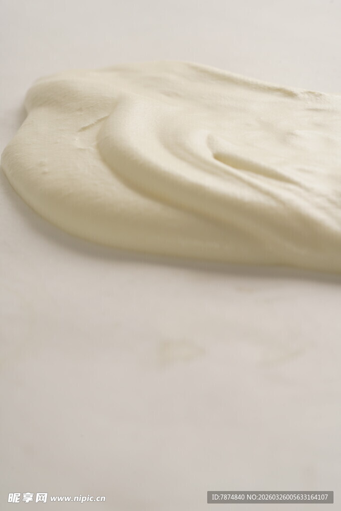 一团柔滑的奶油状物质