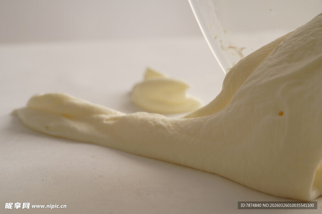 新鲜奶油 丝滑质感呈现