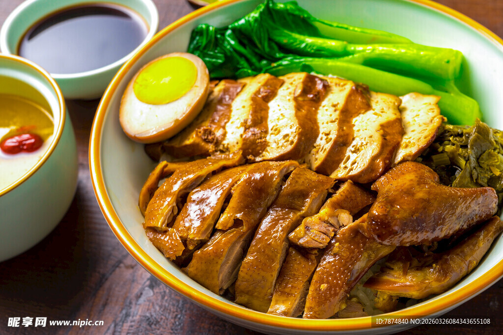 美味卤味鸡肉饭套餐