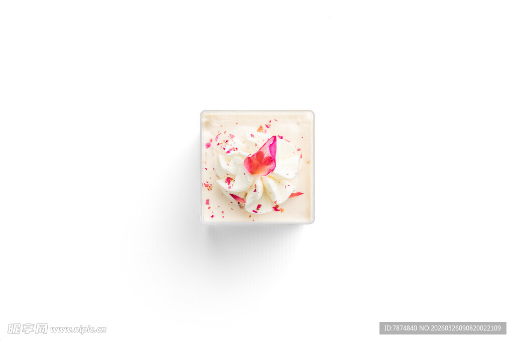 精致多彩方形小甜点