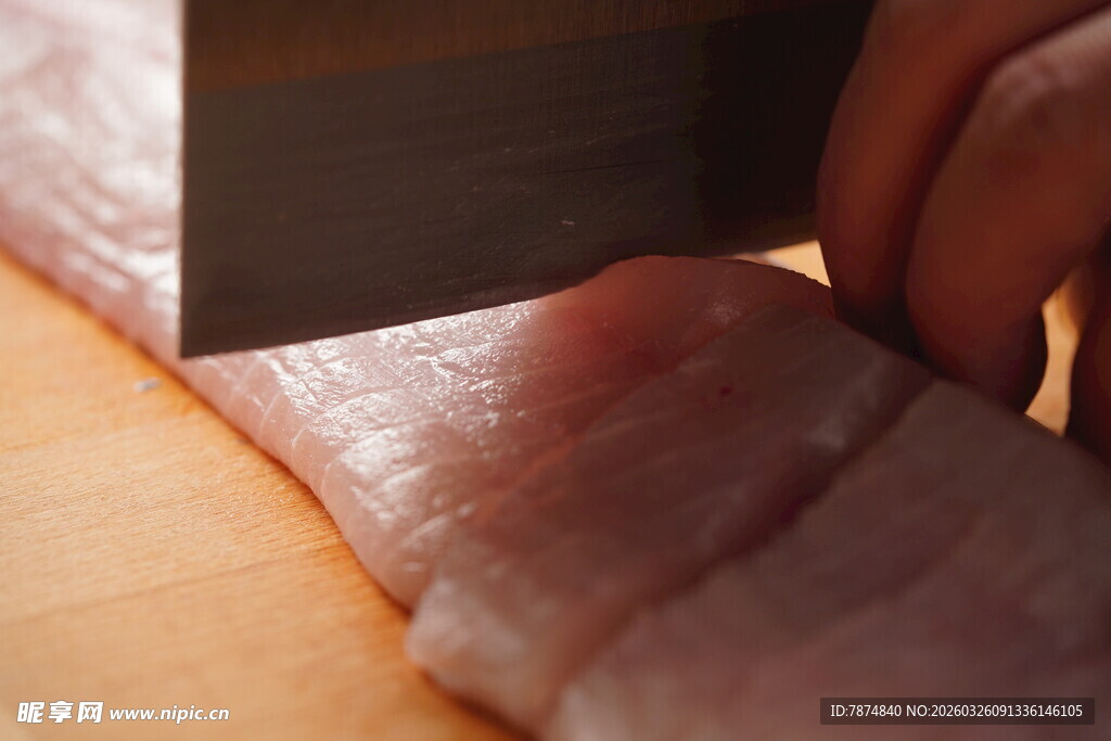 手起刀落切鲜肉