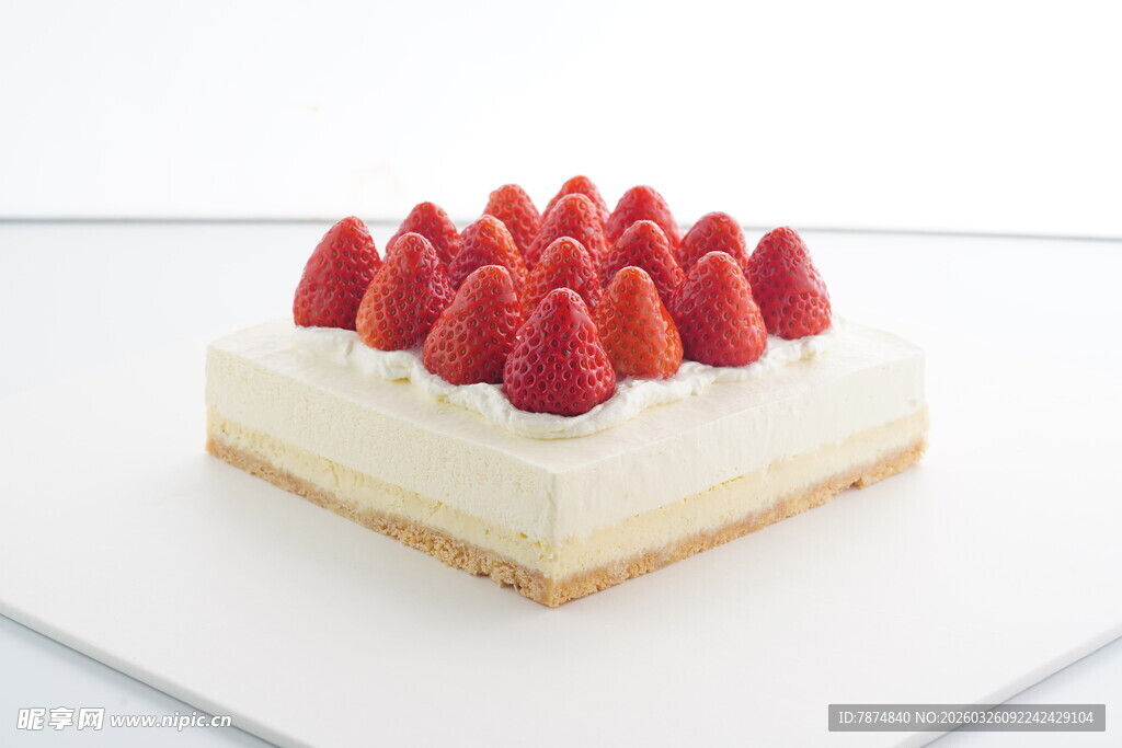 草莓芝士蛋糕 美味诱人