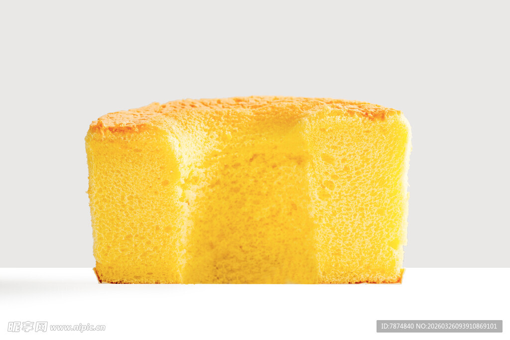 美味松软的黄色蛋糕