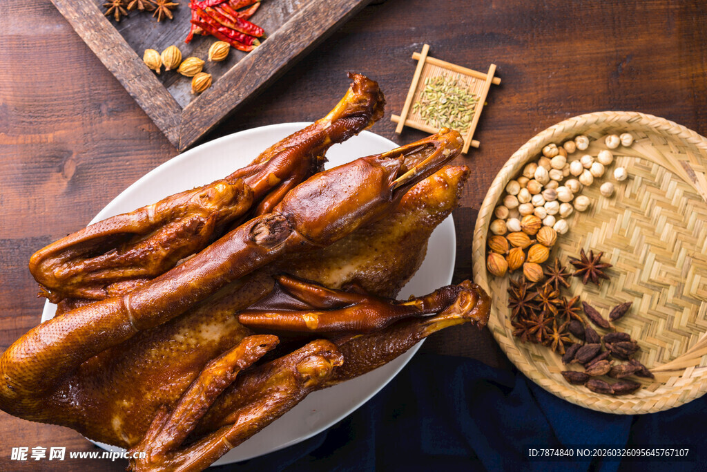 美味卤味鸭货及配料展示