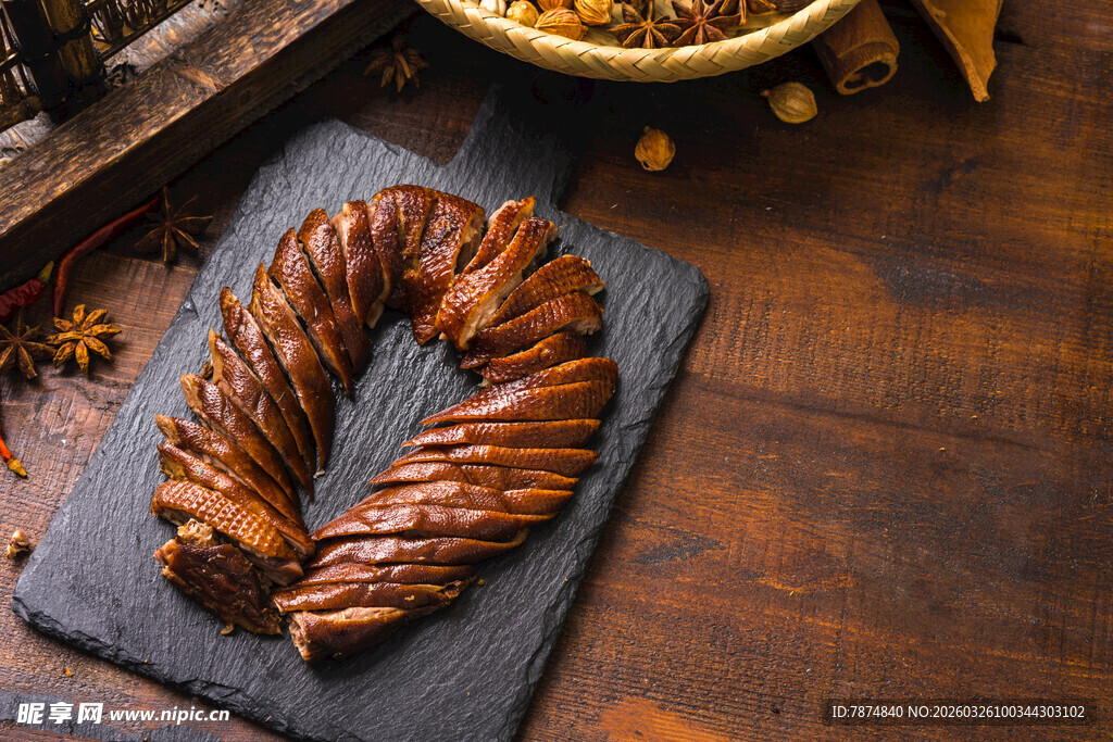 卤鸭肉