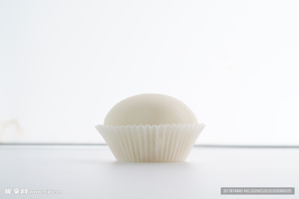 白色纸杯蛋糕模具特写
