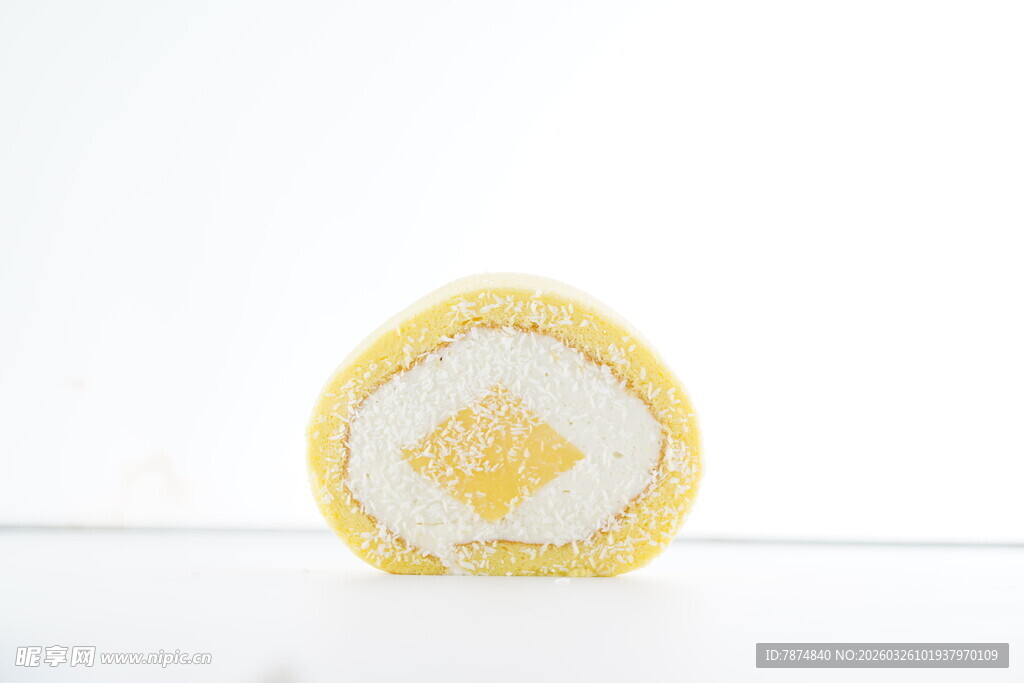 黄色夹心蛋糕卷