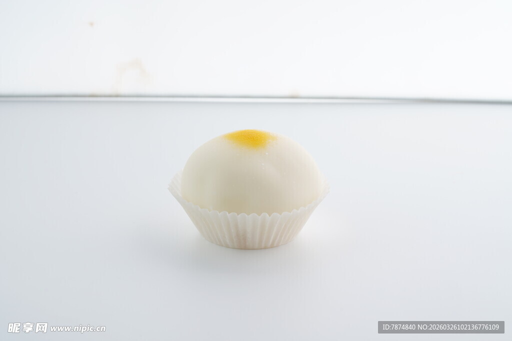 白色蛋黄小面点