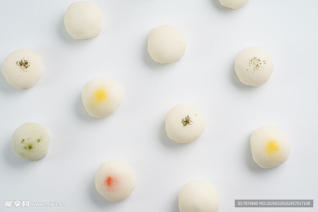 多彩小点心排列展示