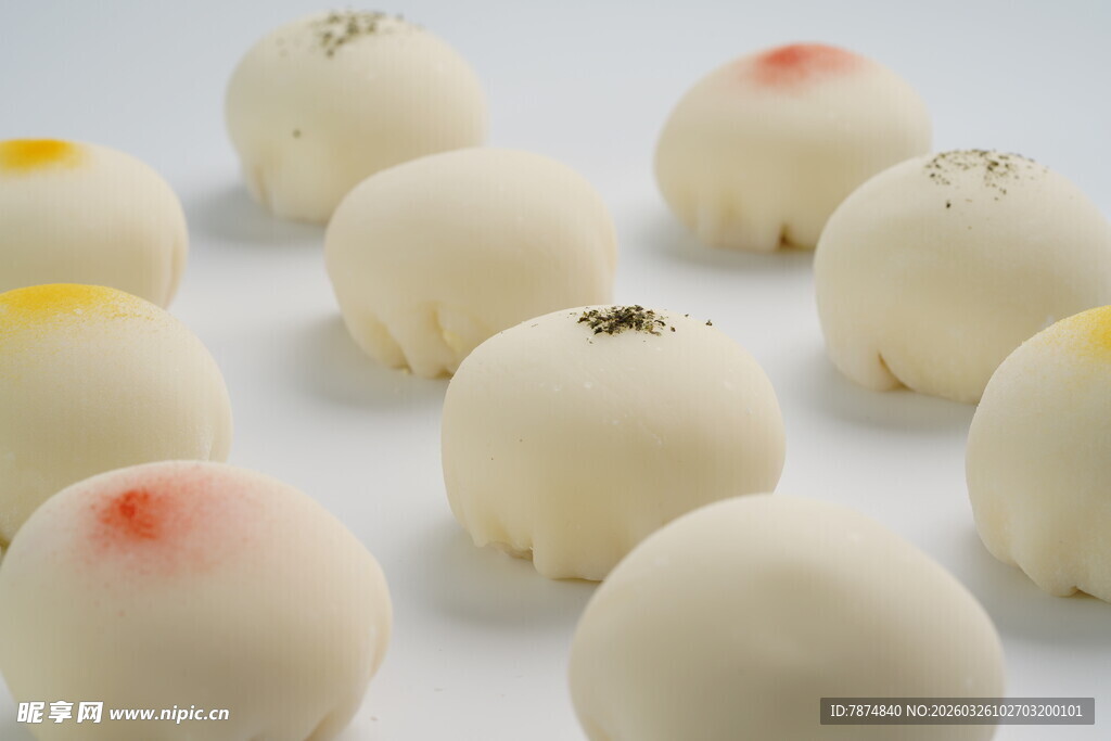 可爱造型的精致小点心