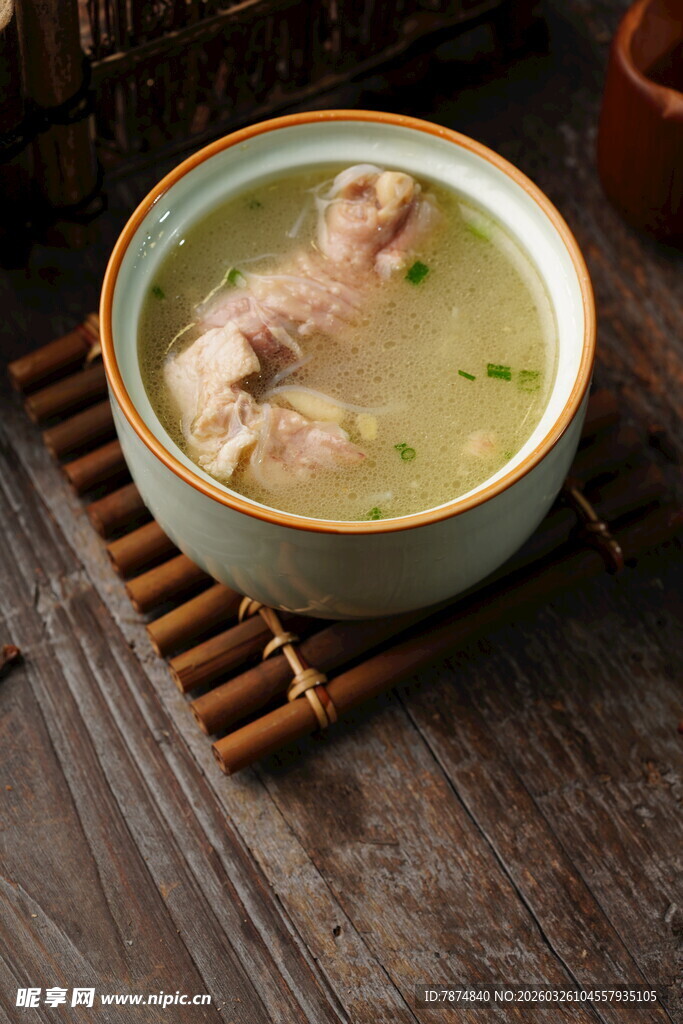 碗中美味鸡汤 滋补之选