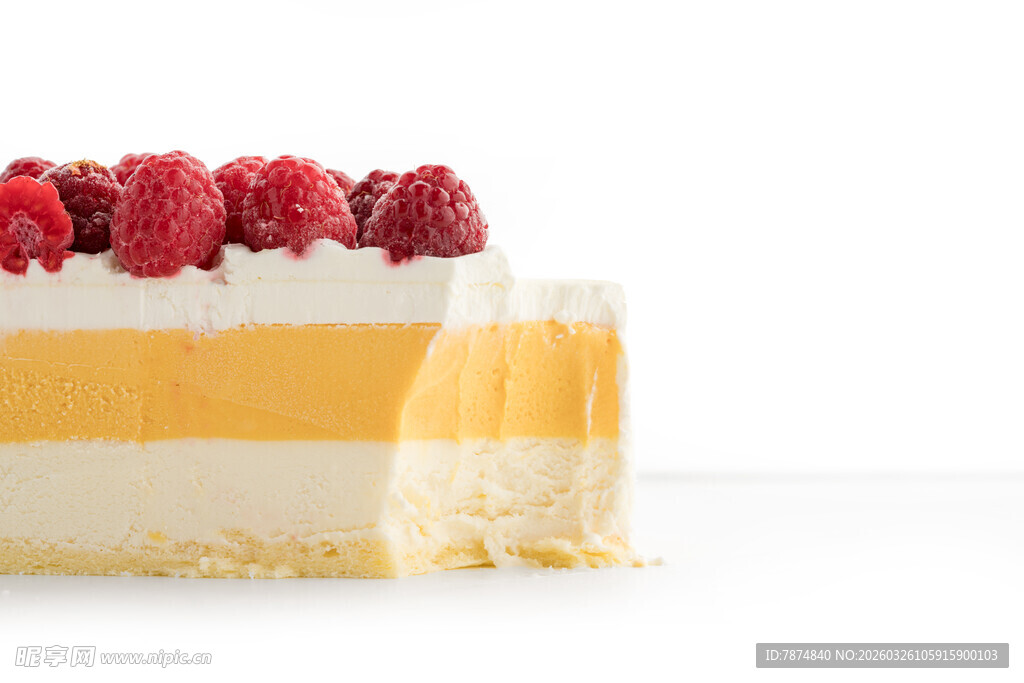 树莓夹心多层美味蛋糕