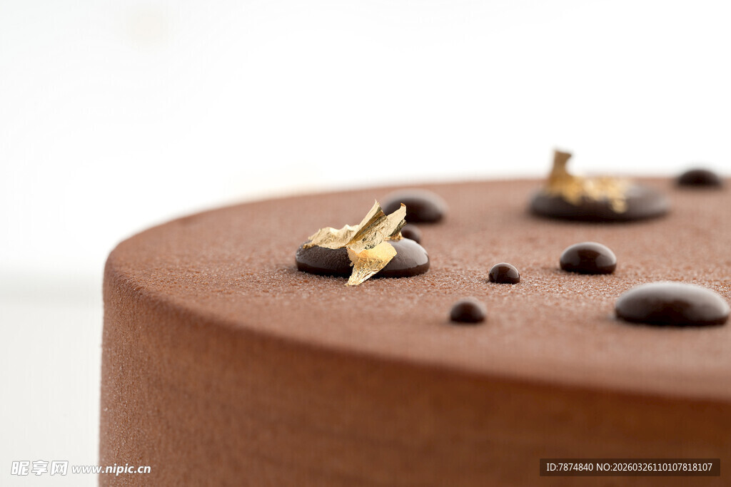 精致巧克力蛋糕装饰细节