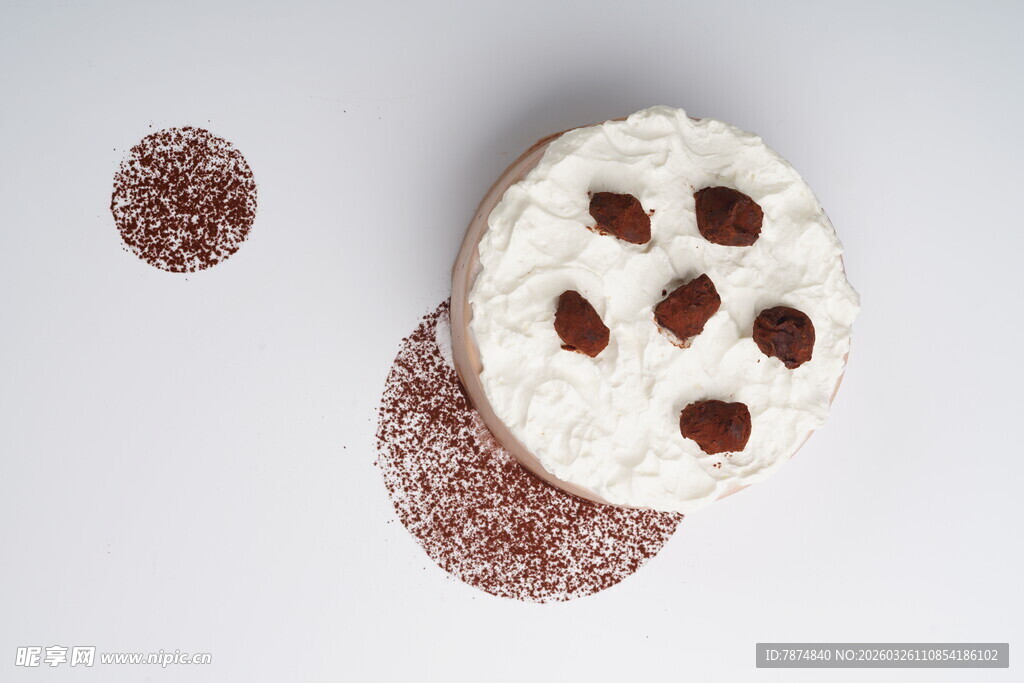 撒粉巧克力糕点特写