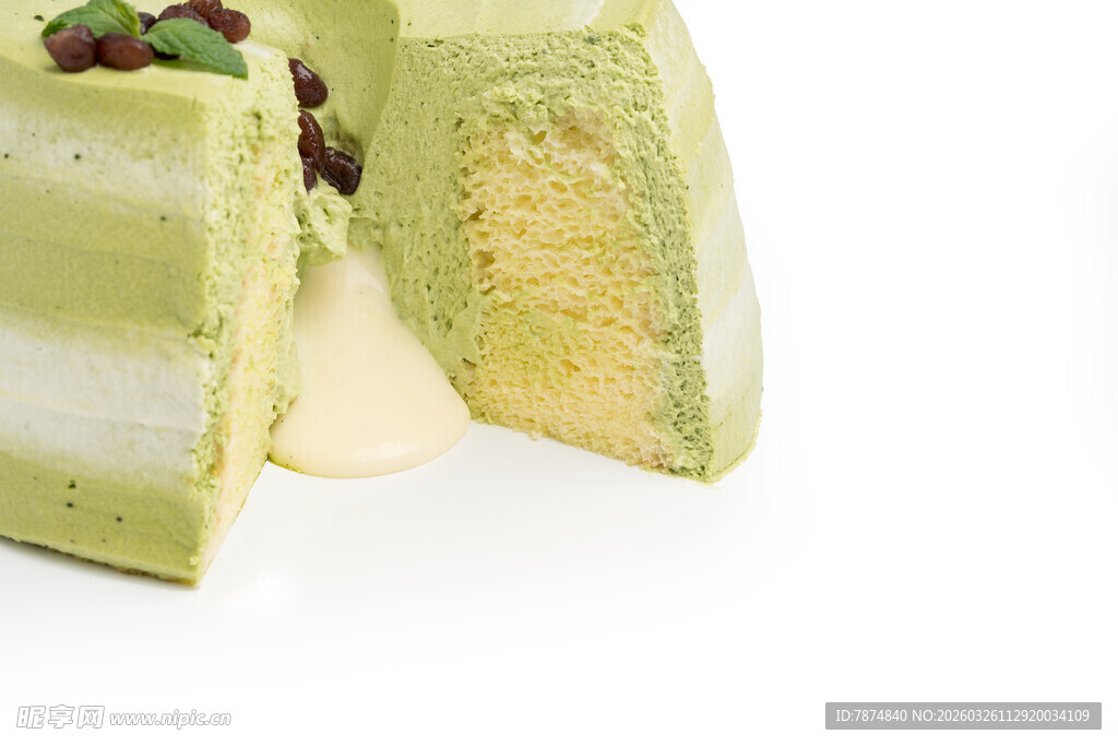 抹茶夹心蛋糕诱人切片