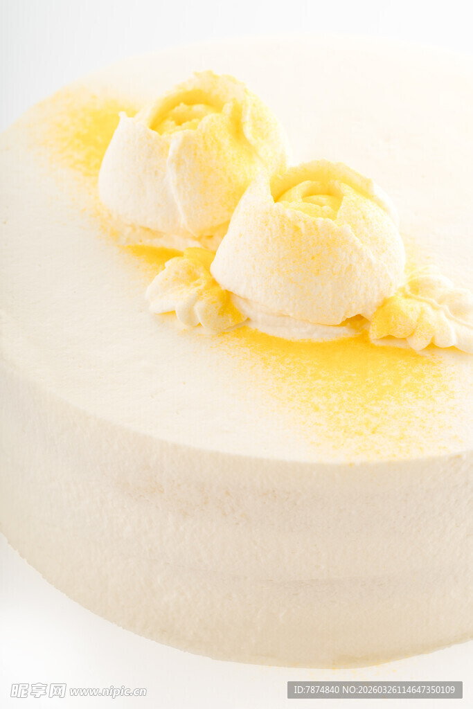 柠檬味冰淇淋蛋糕