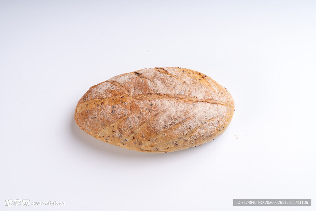 单个全麦面包特写