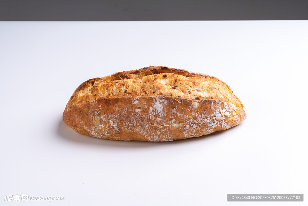 新鲜出炉的美味面包