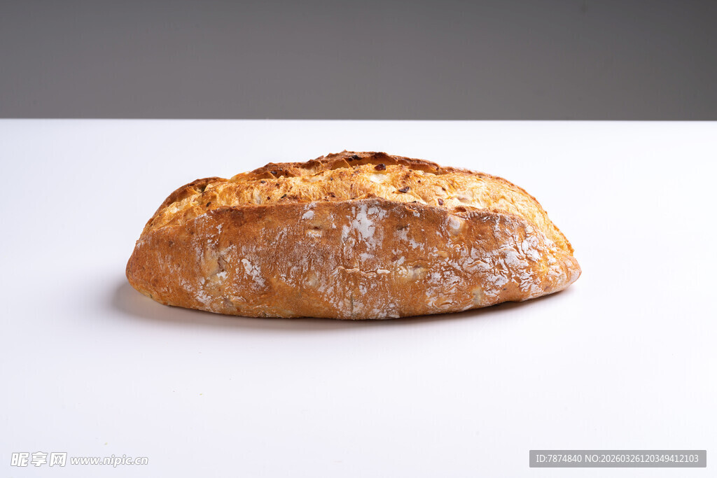 新鲜出炉的美味面包