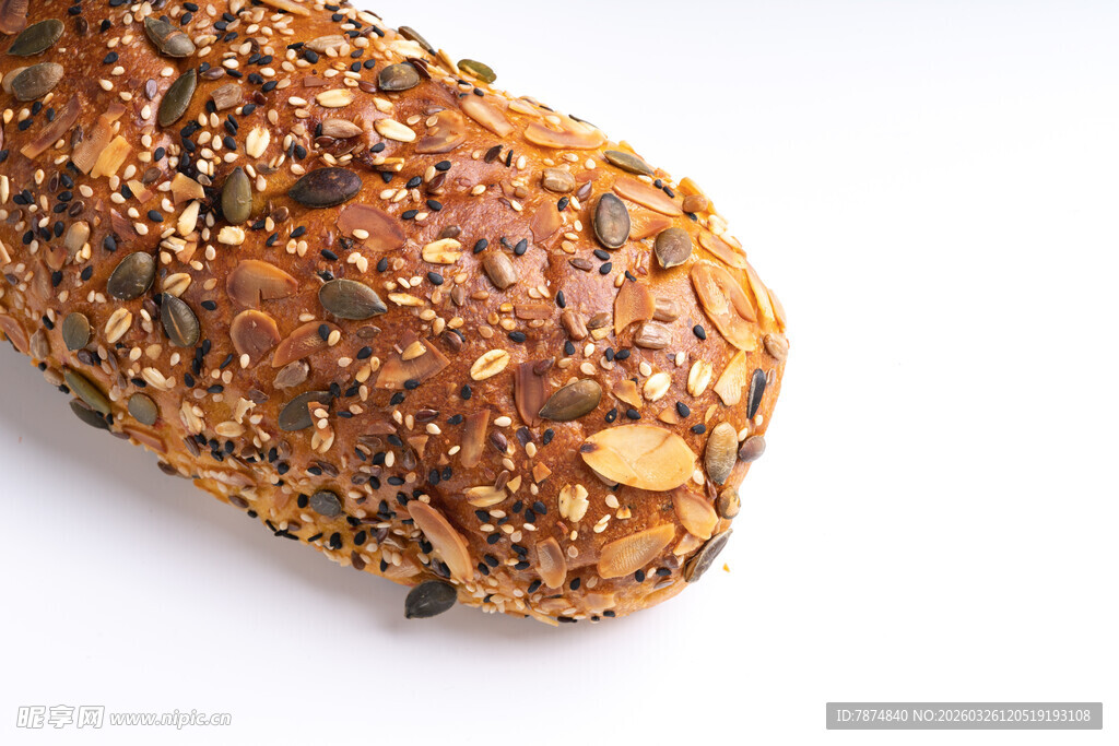 全麦坚果面包特写