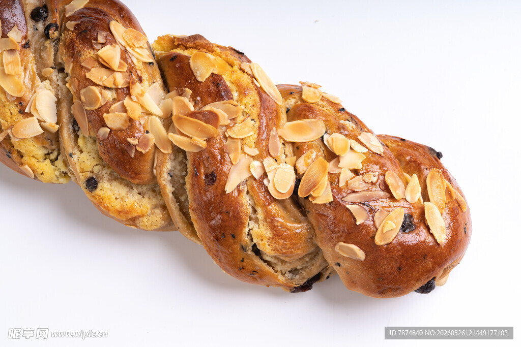 葡萄干辫子面包特写