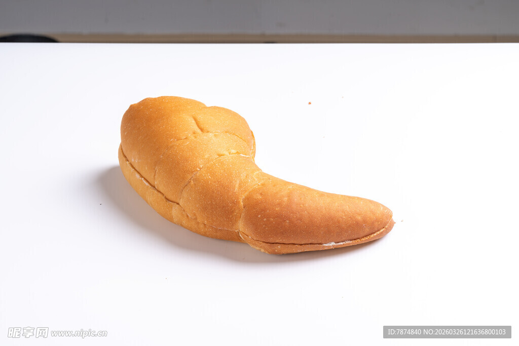 弯曲面包造型独特