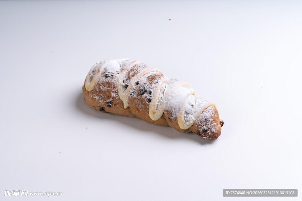 撒糖坚果面包特写