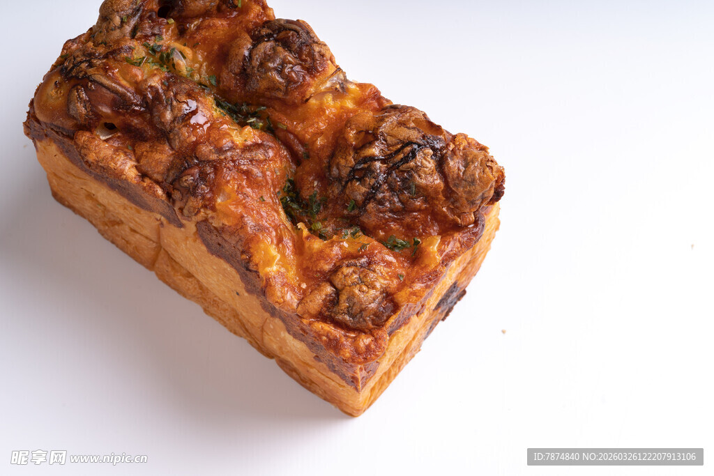 美味核桃葡萄干面包