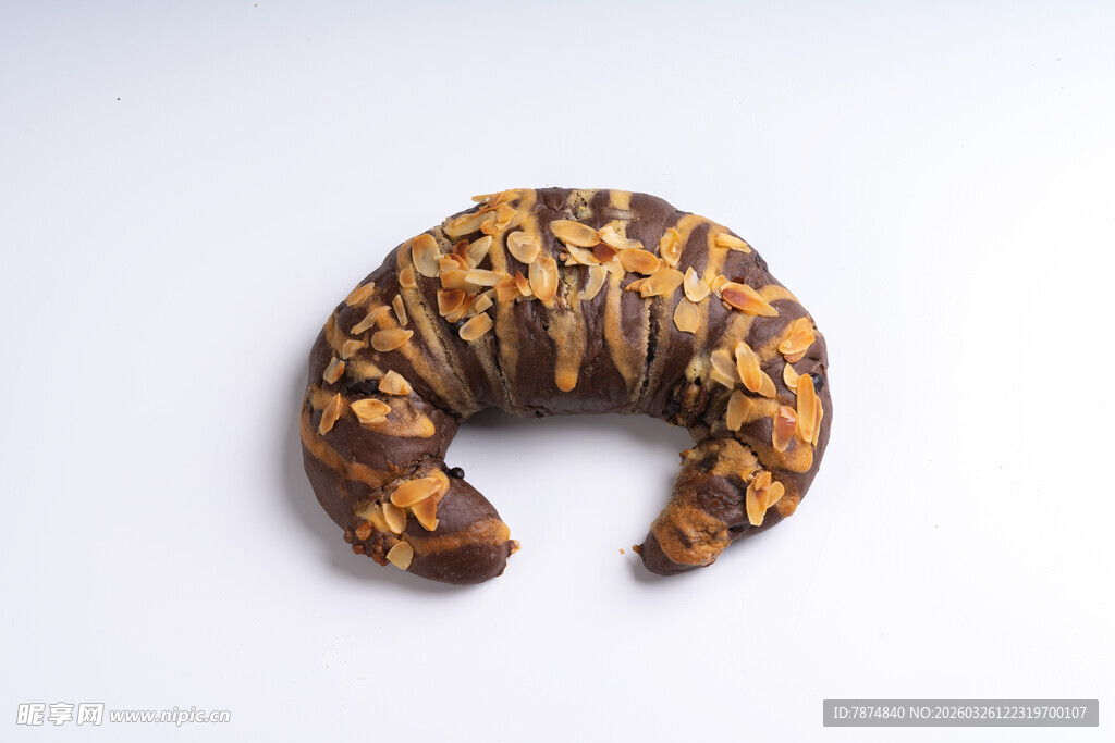 巧克力花纹牛角面包