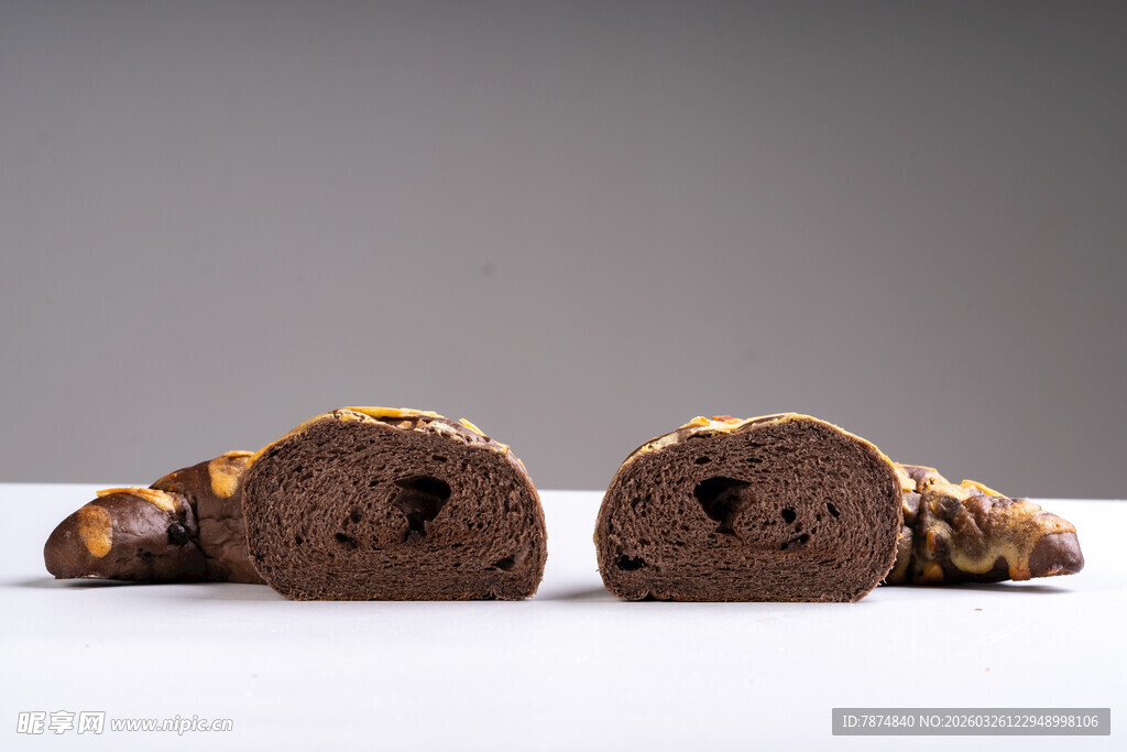 巧克力夹心蛋糕卷