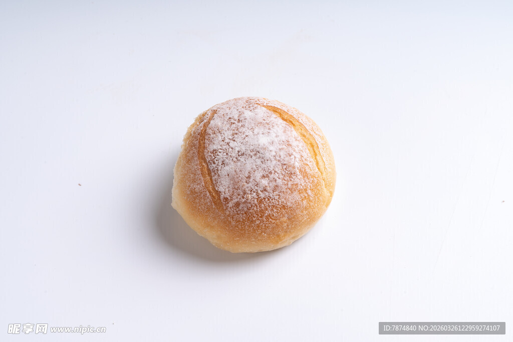撒糖粉的美味小面包