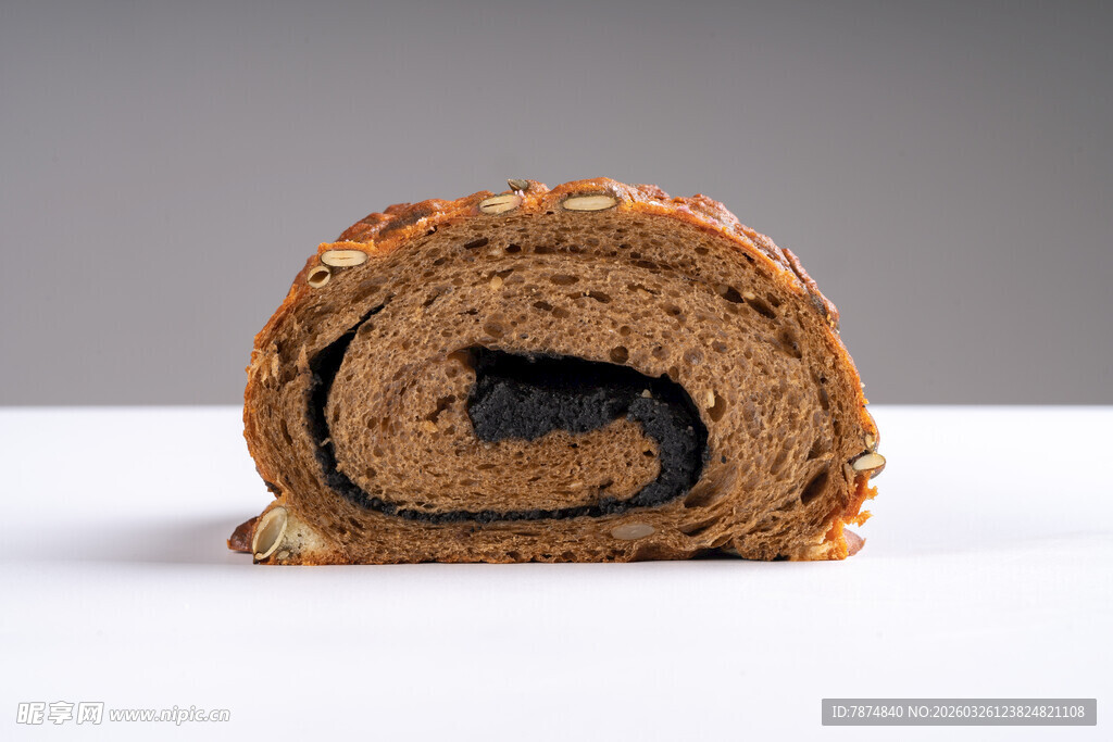 巧克力夹心蛋糕卷