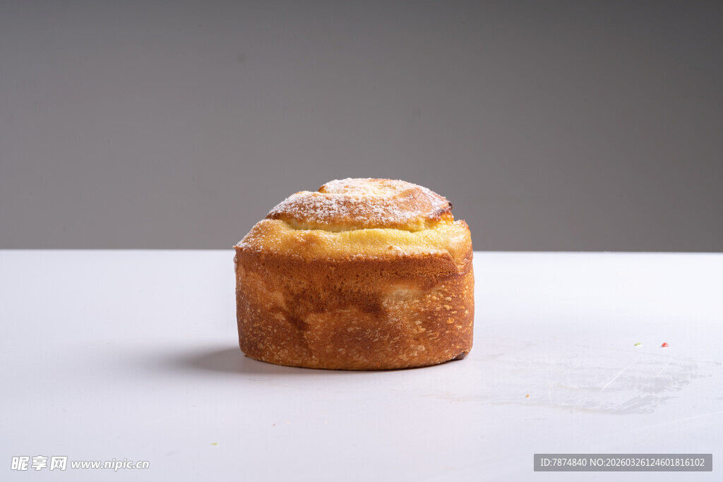 美味蓬松小蛋糕