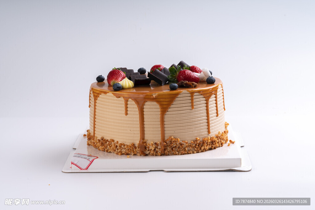 淋面水果蛋糕精美展示