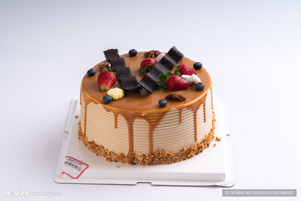 美味水果淋面蛋糕