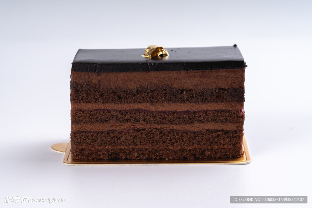 美味巧克力多层蛋糕