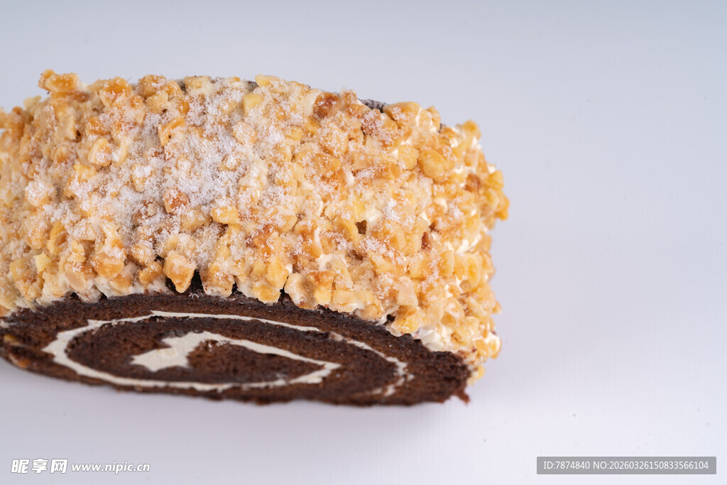 巧克力坚果蛋糕卷