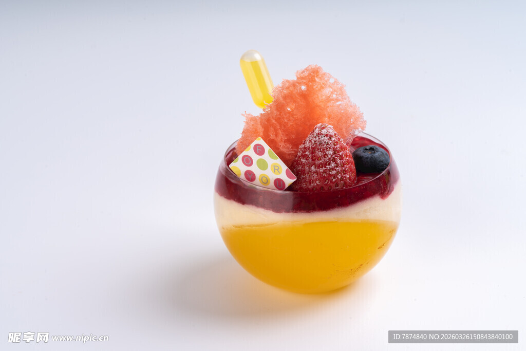 多彩水果杯 美味新体验