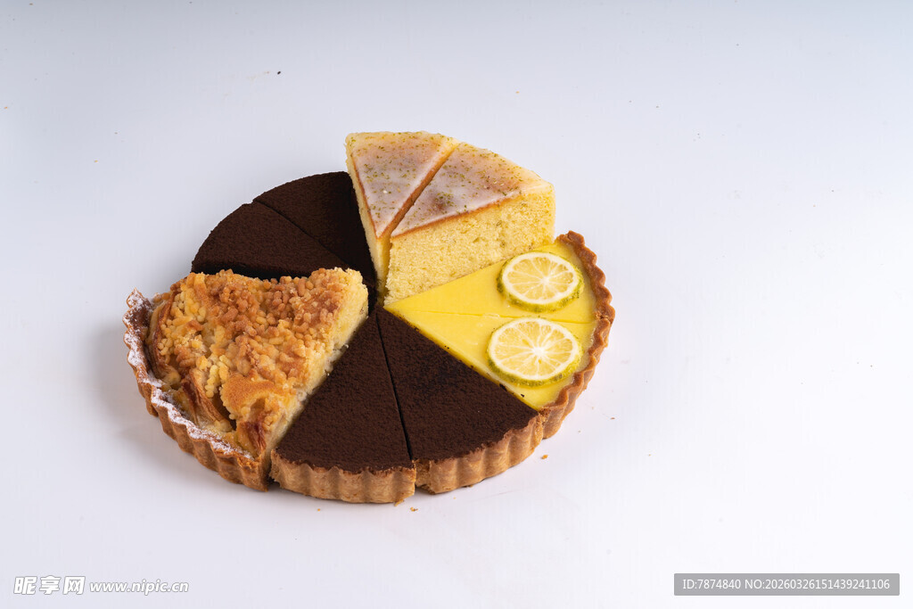 美味多样的切片甜点拼盘