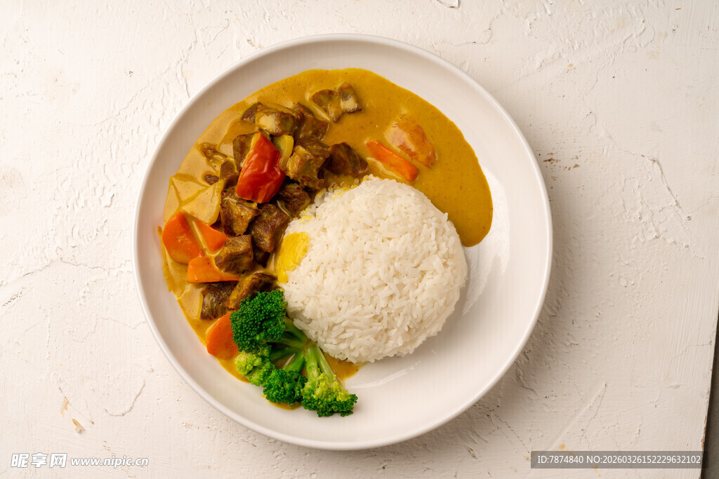 咖喱盖饭 美味诱人的一餐