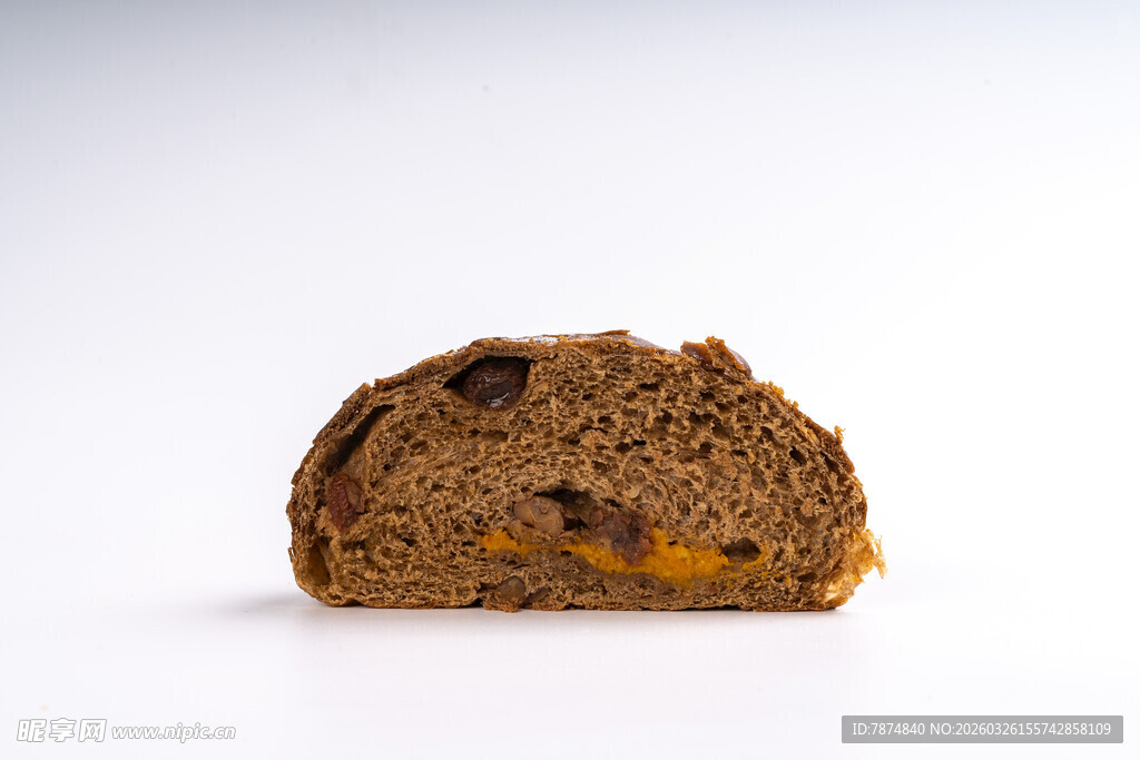 一块夹心糕点特写