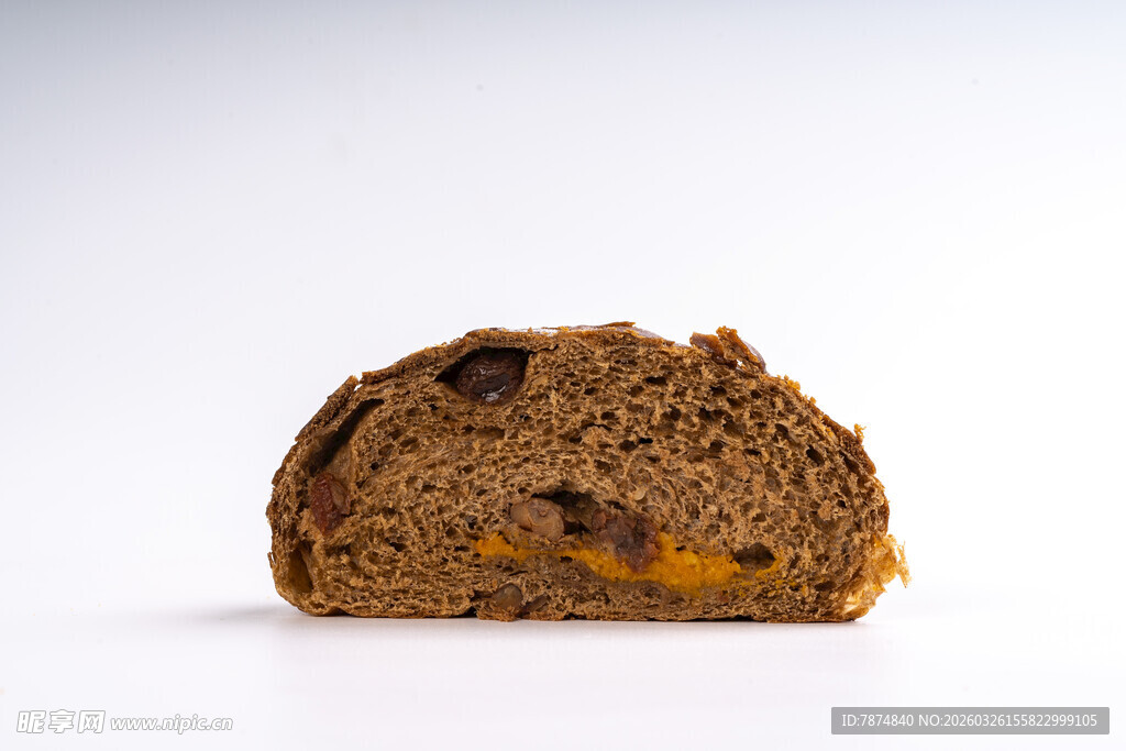 巧克力坚果夹心面包块