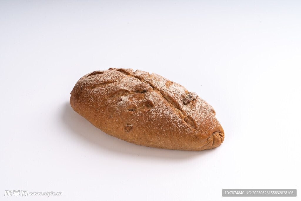 单个全麦面包特写