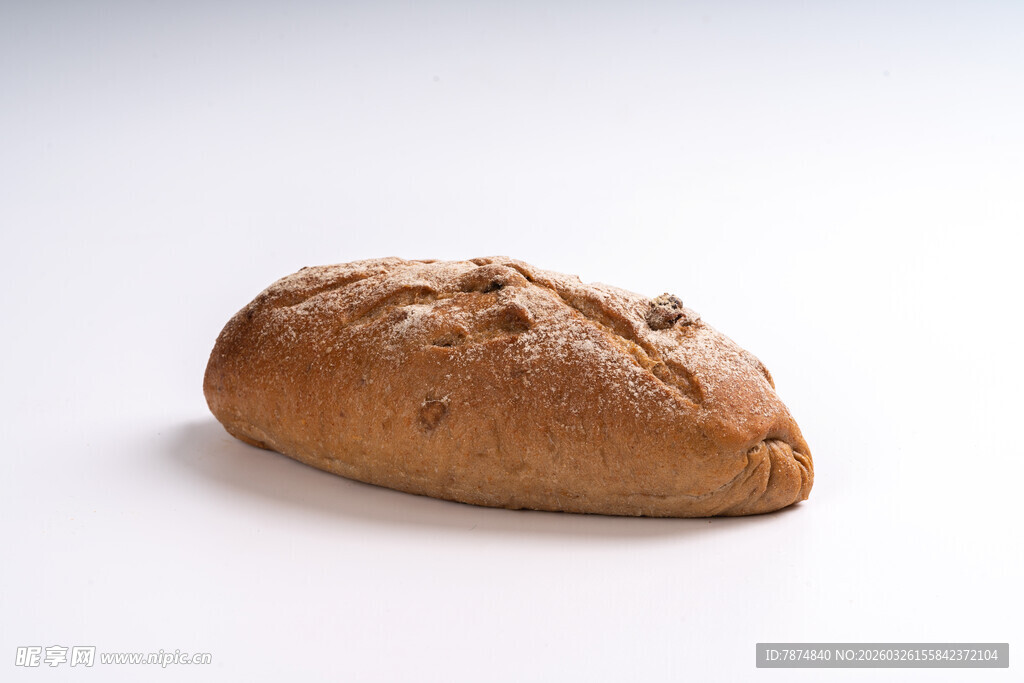 单个全麦面包特写