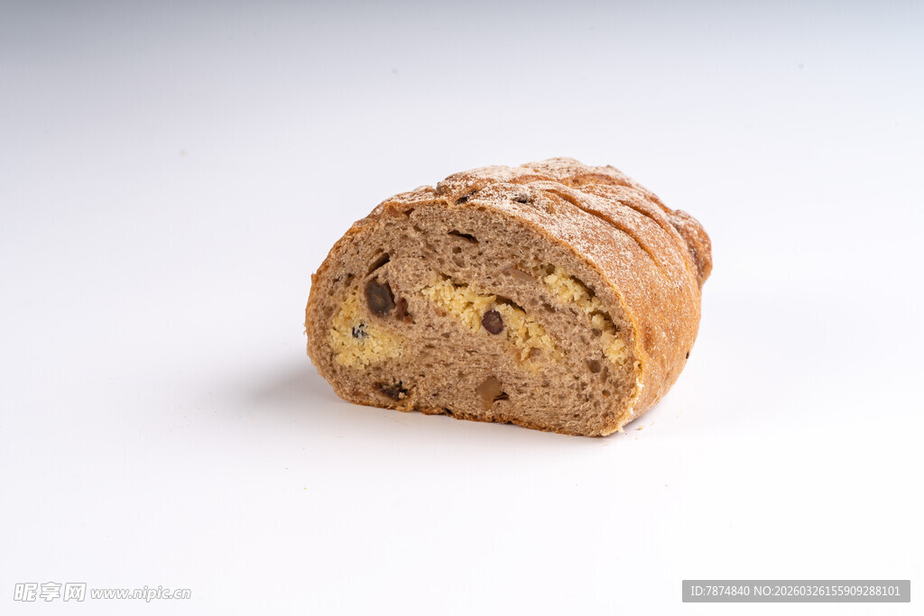 切片核桃面包特写