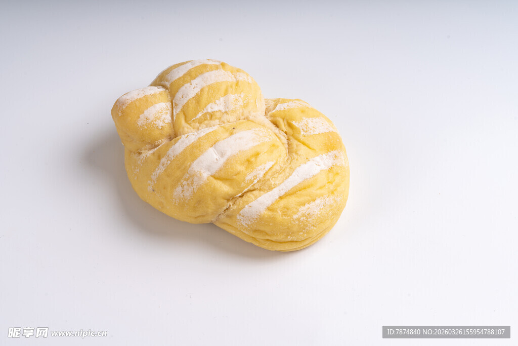 黄色扭结面包