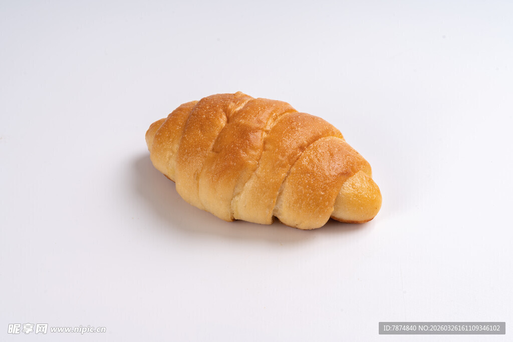 金黄酥脆牛角面包