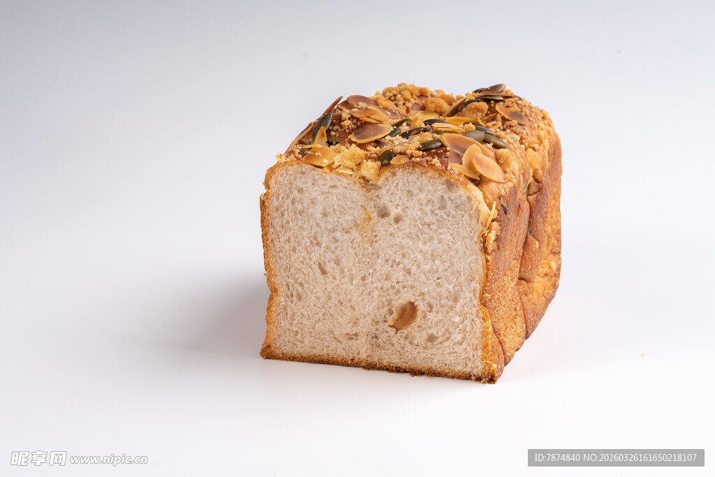 美味坚果全麦面包